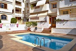 3 bedroom apartment to let in Javea Port.