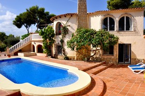 Bargain villa for sale Balcon al Mar Javea