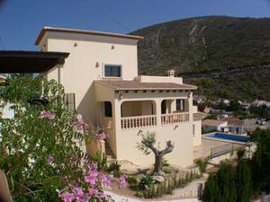 4 bedroom Villa in Moraira - &euro;375,000
