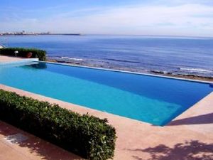 5 bedroom Villa in Torrevieja - &euro;2,300,000