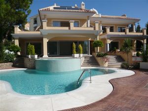 4 bedroom Villa in Marbella - &euro;2,900,000