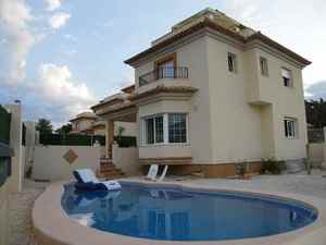 3 bedroom Villa in El Albir - &euro;499,000