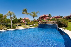 2 bedroom Apartment in Marbella - &euro;495,000