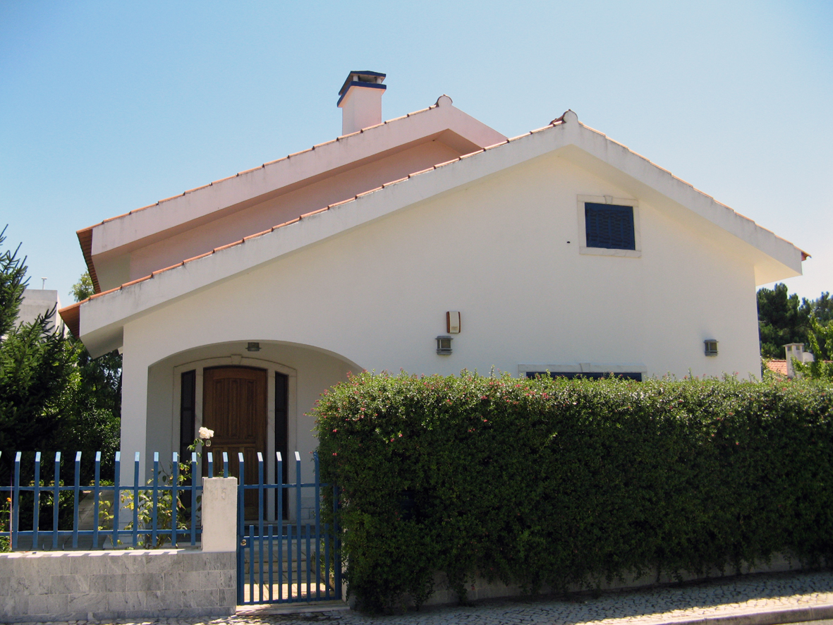 4 bedroom Villa for sale in Aroeira