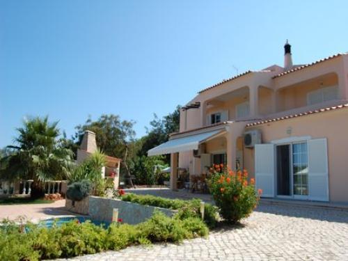 4 bedroom Villa for sale in Boliqueime