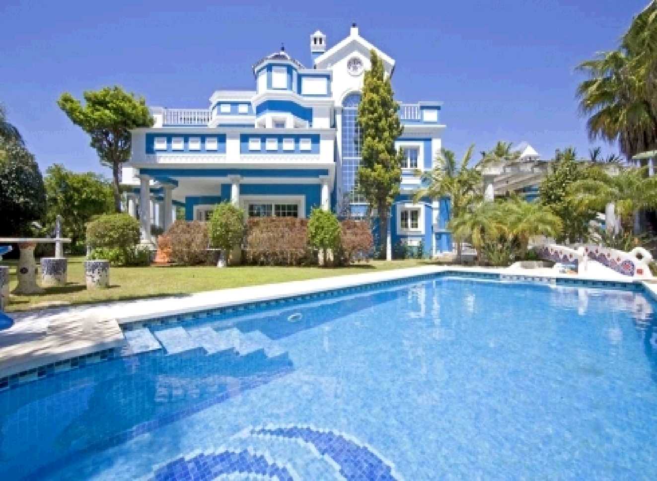 5 bedroom Villa for sale in Marbella