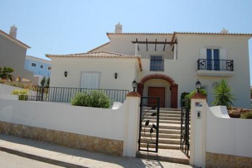 4 bedroom Villa for sale in Golden Triangle