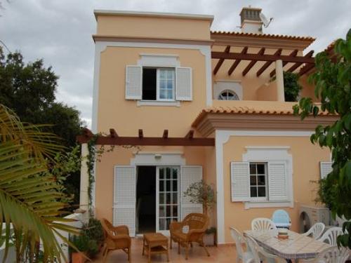 4 bedroom Villa for sale in Golden Triangle