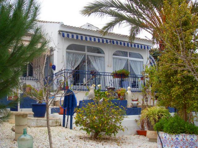 3 Bedroom Villa in Alicante
