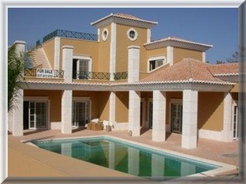 4 bedroom Villa for sale in Golden Triangle