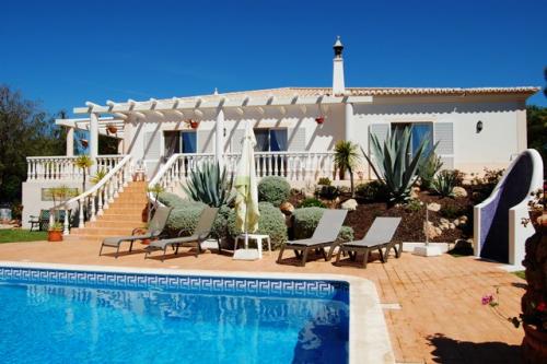 3 bedroom Villa for sale in Ferragudo