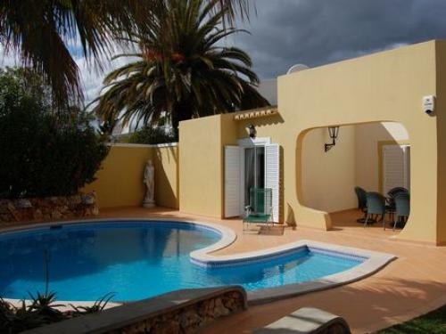 4 bedroom Villa for sale in Vilamoura 