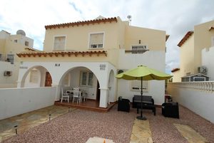 3 bedroom Villa for sale in Villamartin