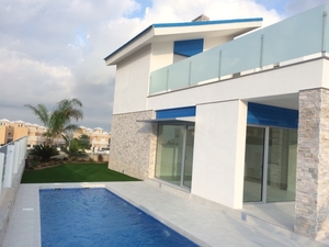 3 bedroom Villa for sale in La Marina