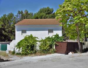 4 bedroom Country House for sale in Alhama de Granada
